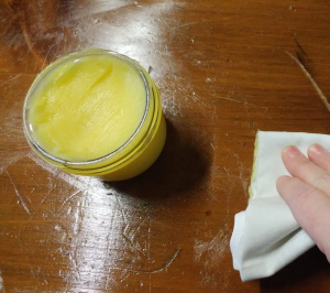 Applying Wax